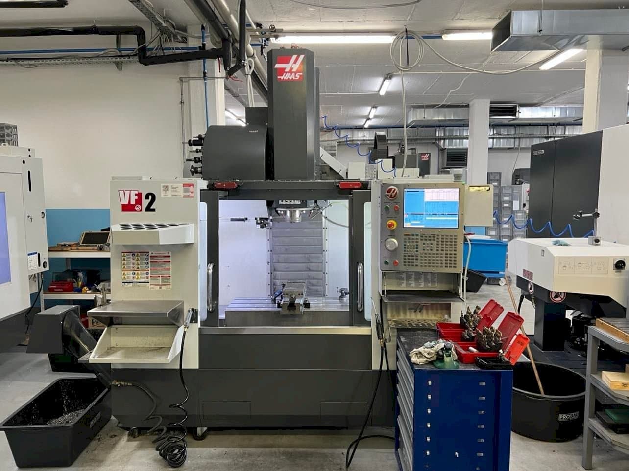 Вид станка HAAS VF-2  спереди