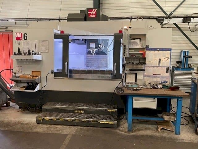 Вид станка HAAS VM-6  спереди