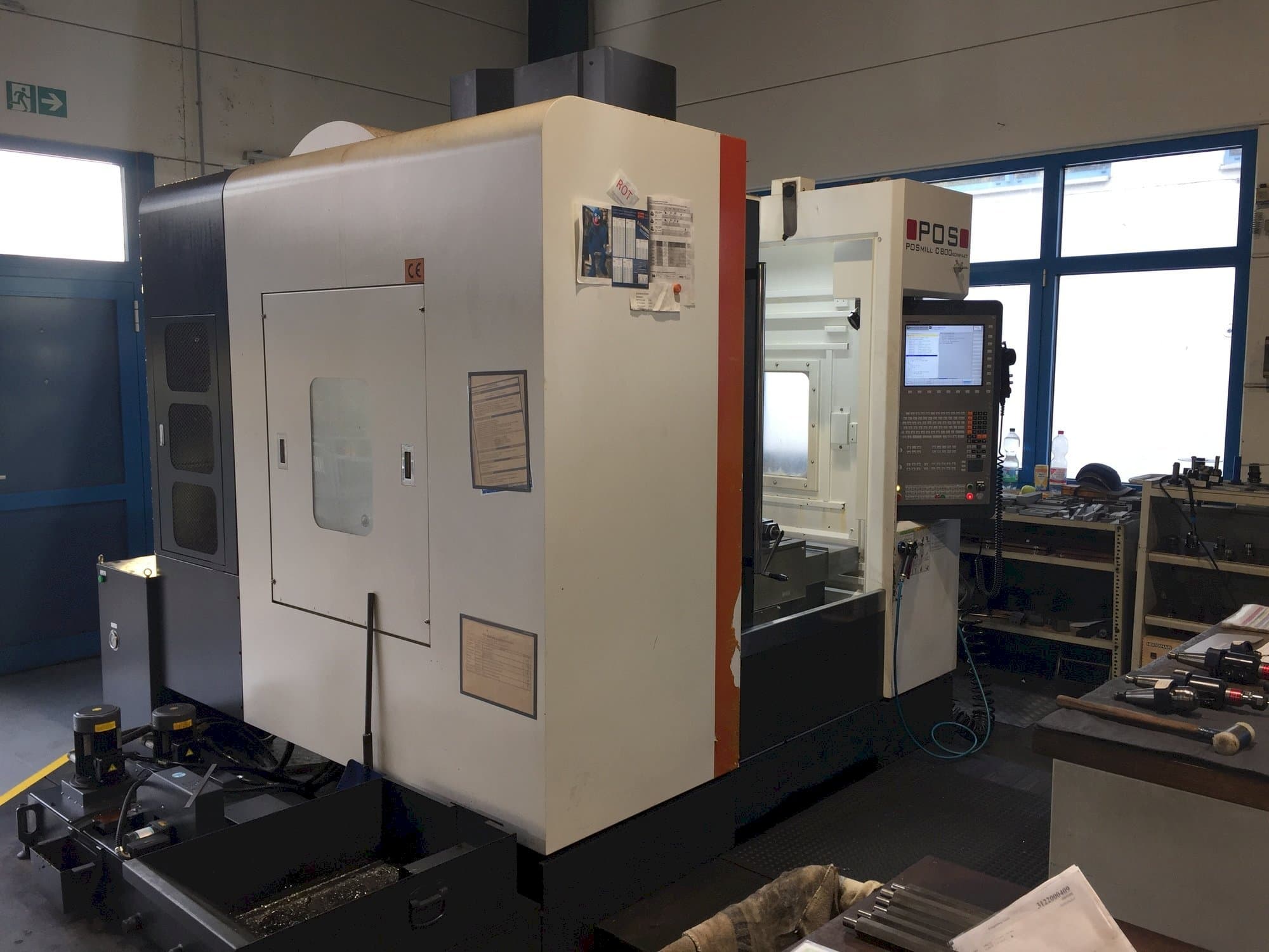 Вид станка POSmill C 800 Kompakt спереди