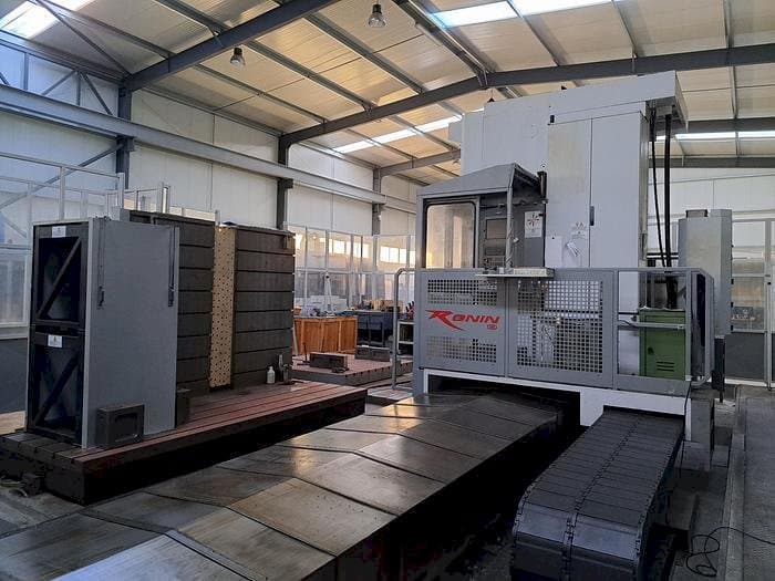 Вид станка FPT RONIN спереди