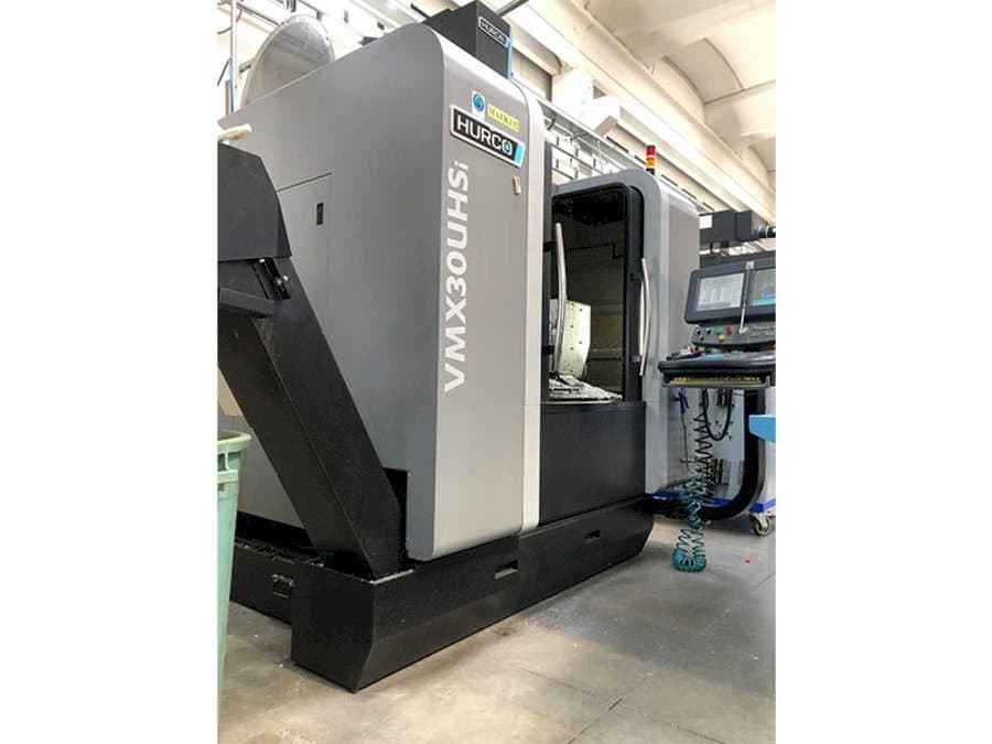 Вид станка Hurco VMX30 UHSi спереди