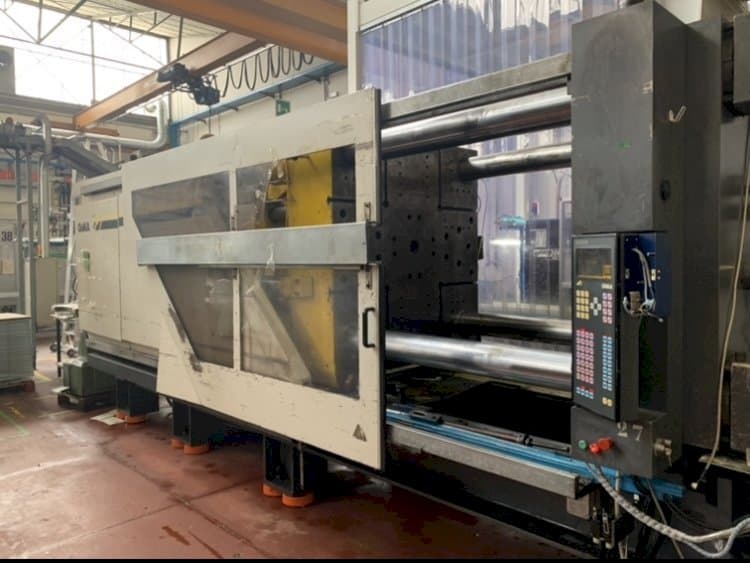 Вид станка OiMA STRATOS 8500/900 S спереди