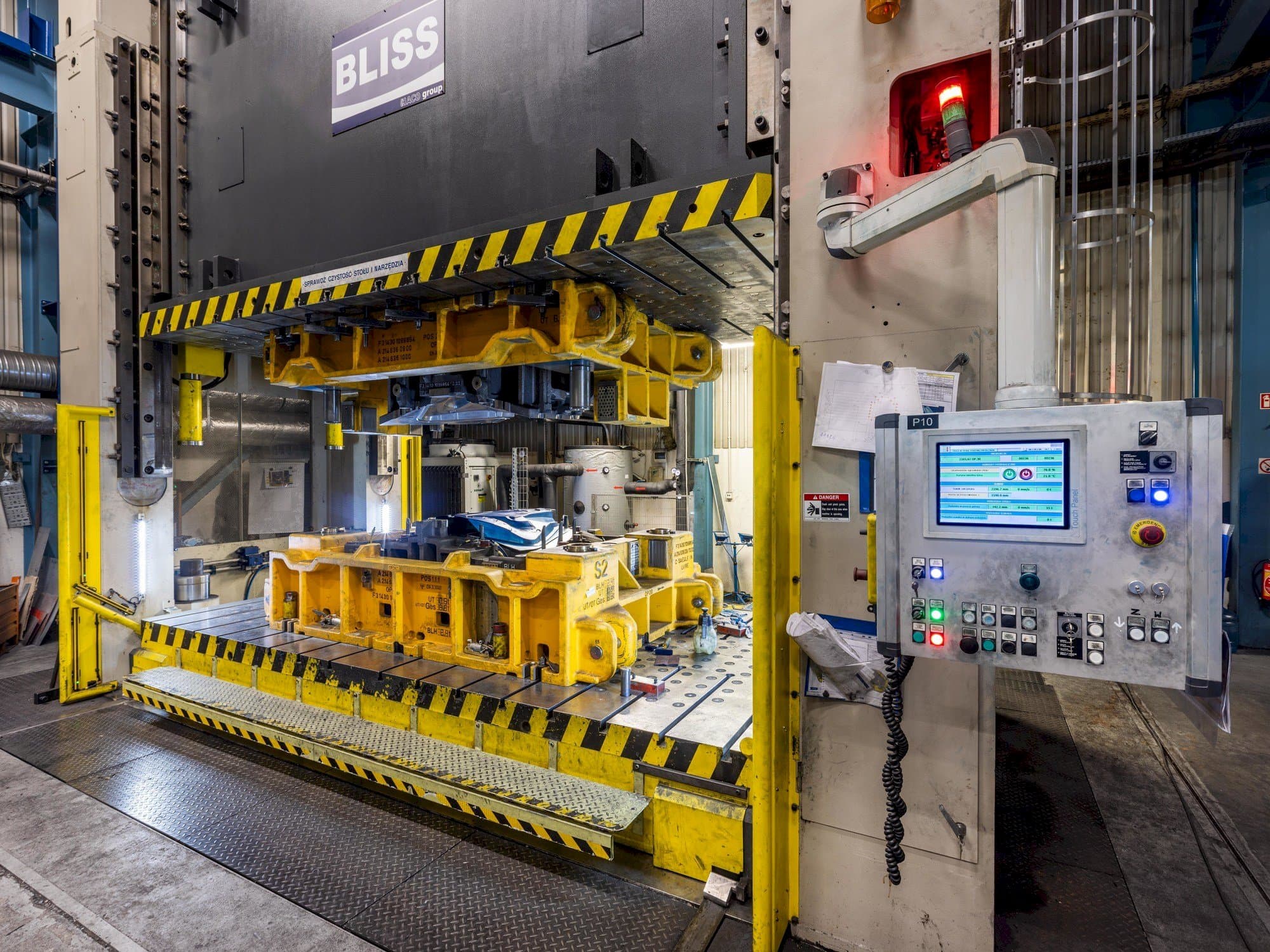 Вид станка BLISS-BRET PHD 1500 спереди