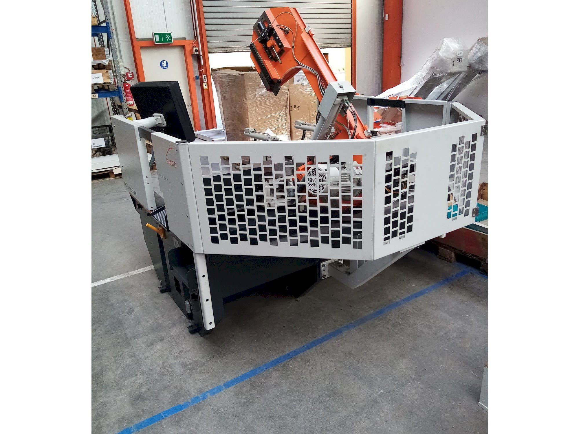 Вид станка KASTO micut A 2.6 спереди