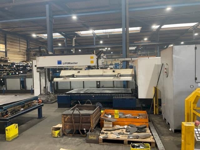 Вид станка Trumpf Trulaser 3030 спереди