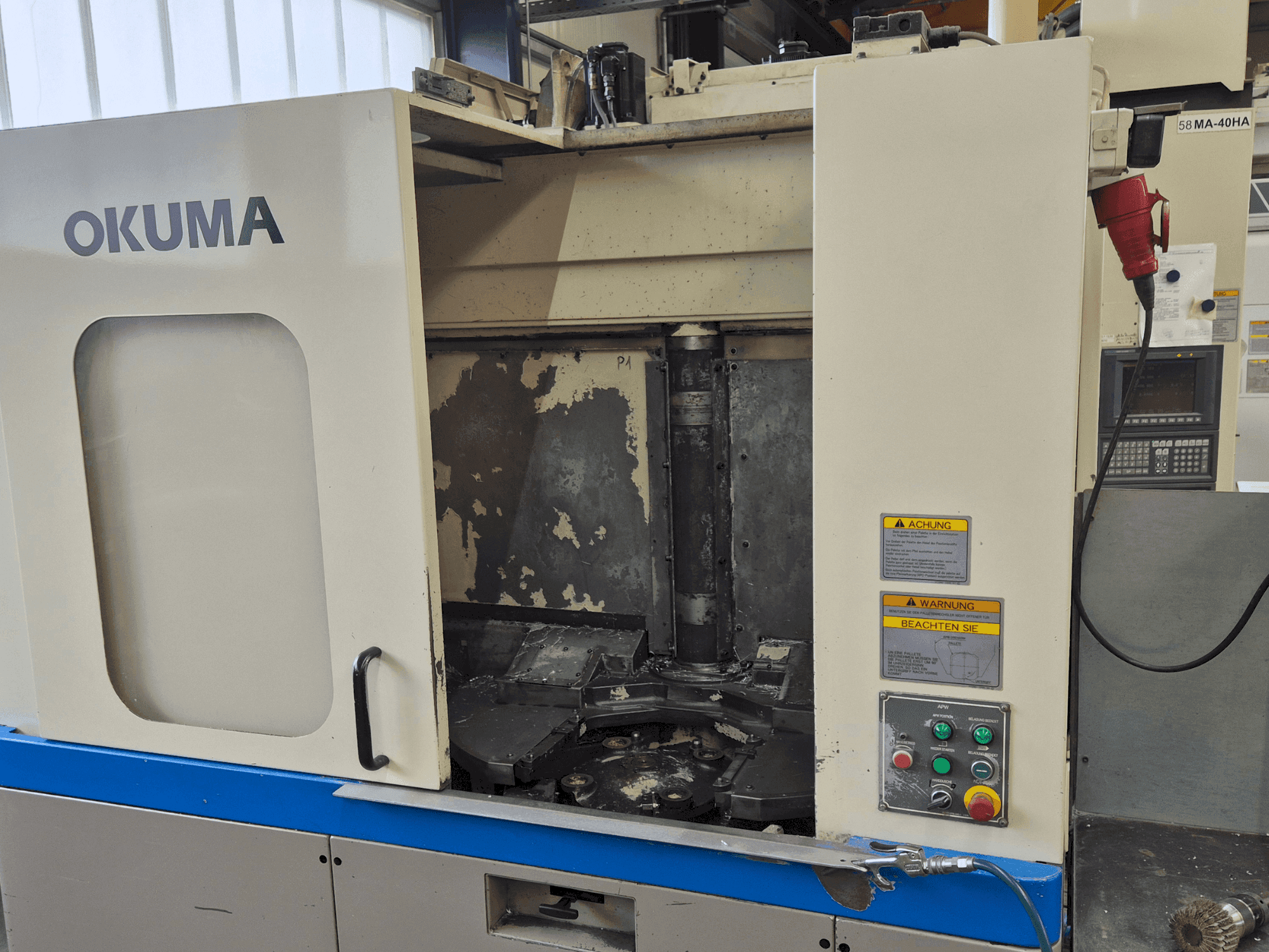 Вид станка Okuma MA-40HA  спереди