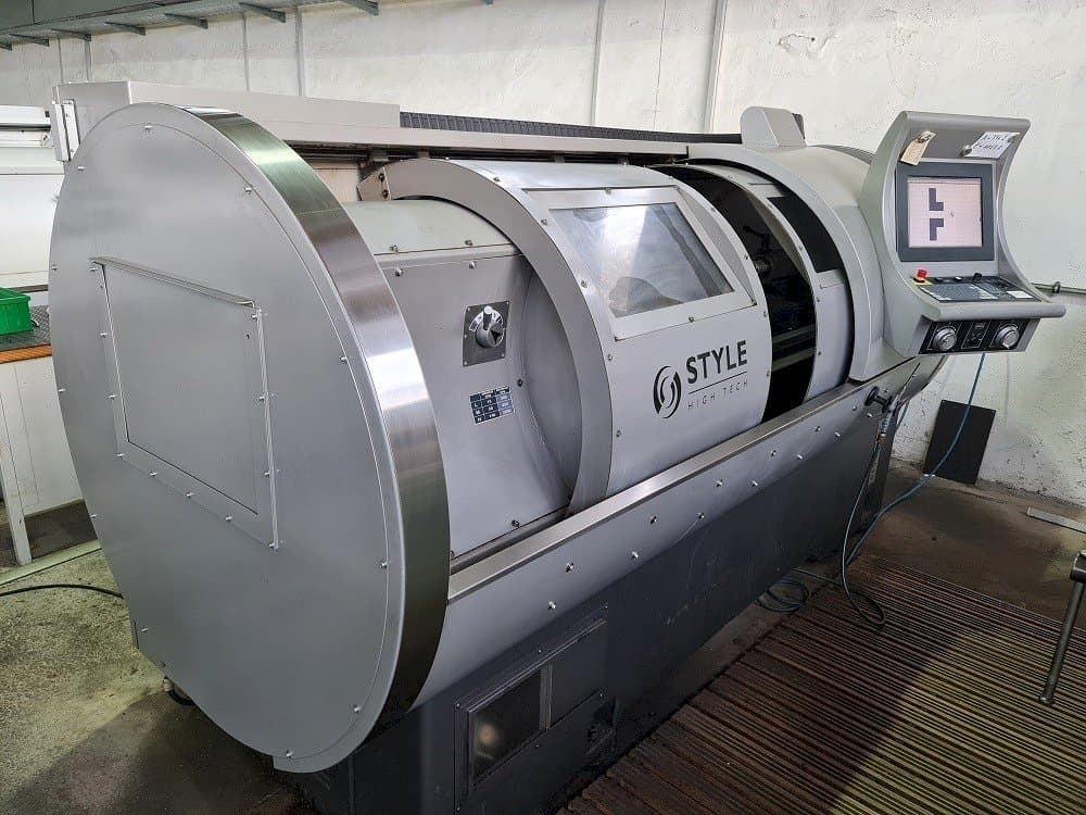Вид станка STYLE 510 X 1350 спереди