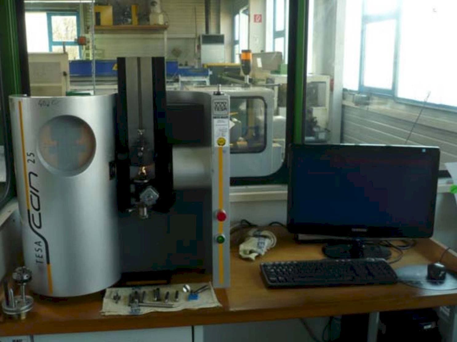 Вид станка TESA Scan 25  спереди