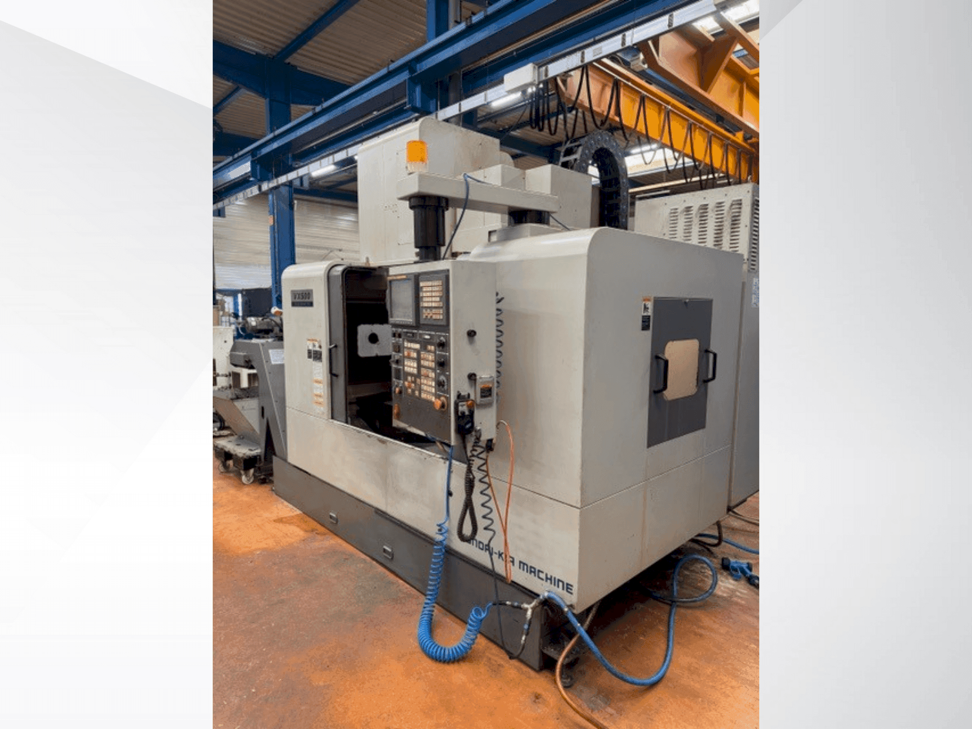 Вид станка HYUNDAI KIA VX500 спереди