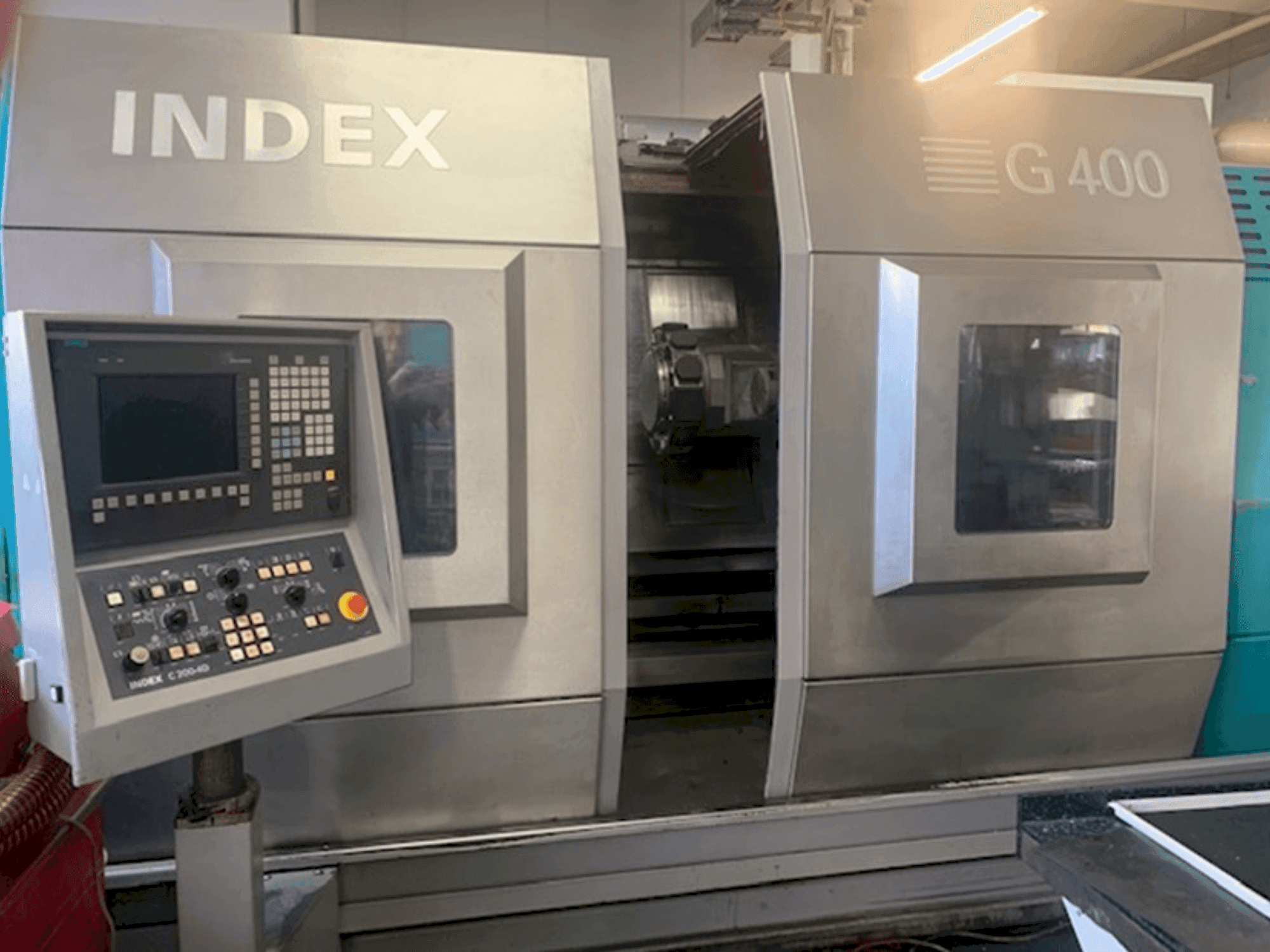 Вид станка Index G400 спереди