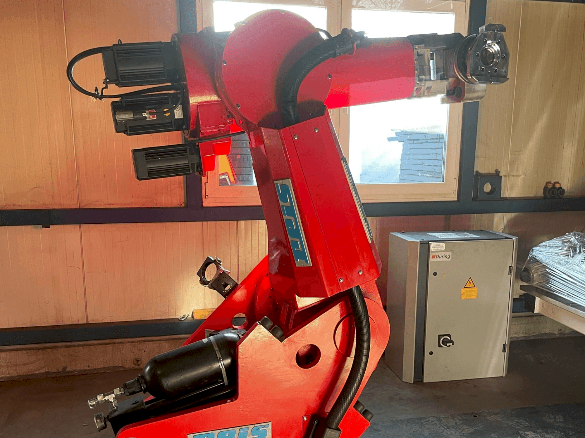 Вид станка Reis SRV 130  спереди