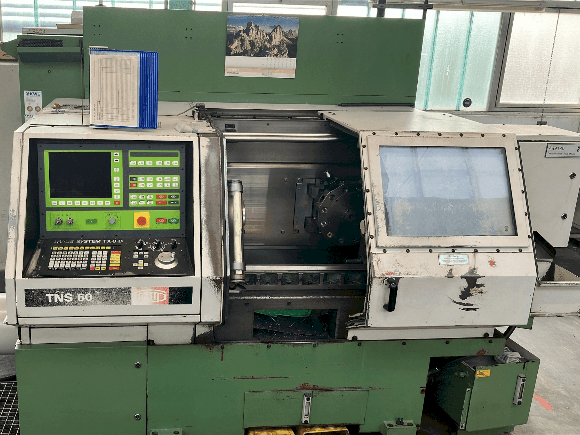 Вид станка TRAUB TNS 60 спереди