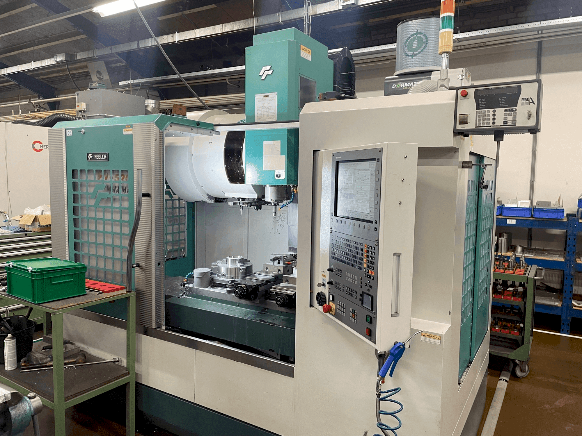 Вид станка Feeler EV-520 plus A спереди
