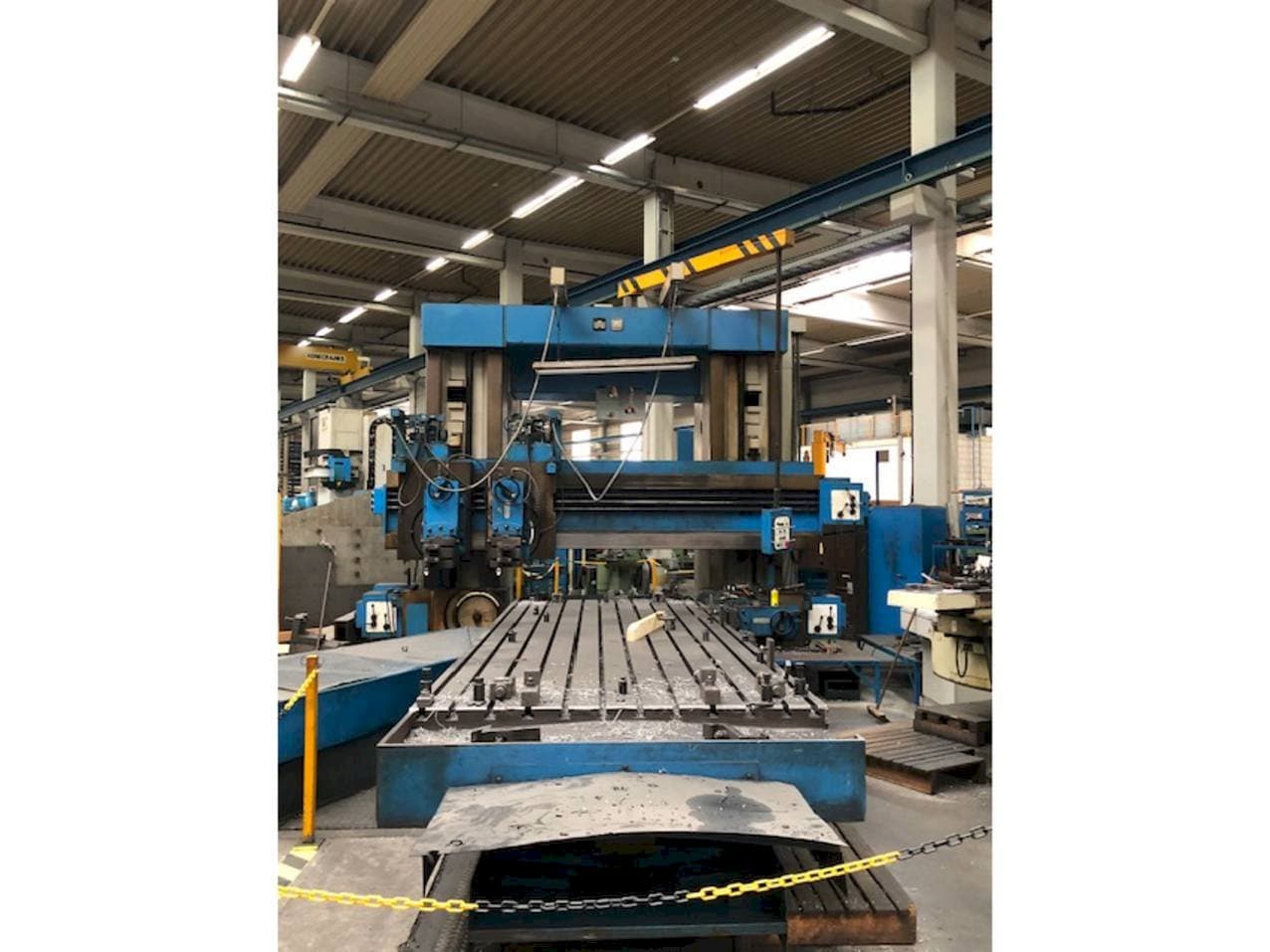Вид станка SHV FELD12 Q251 спереди