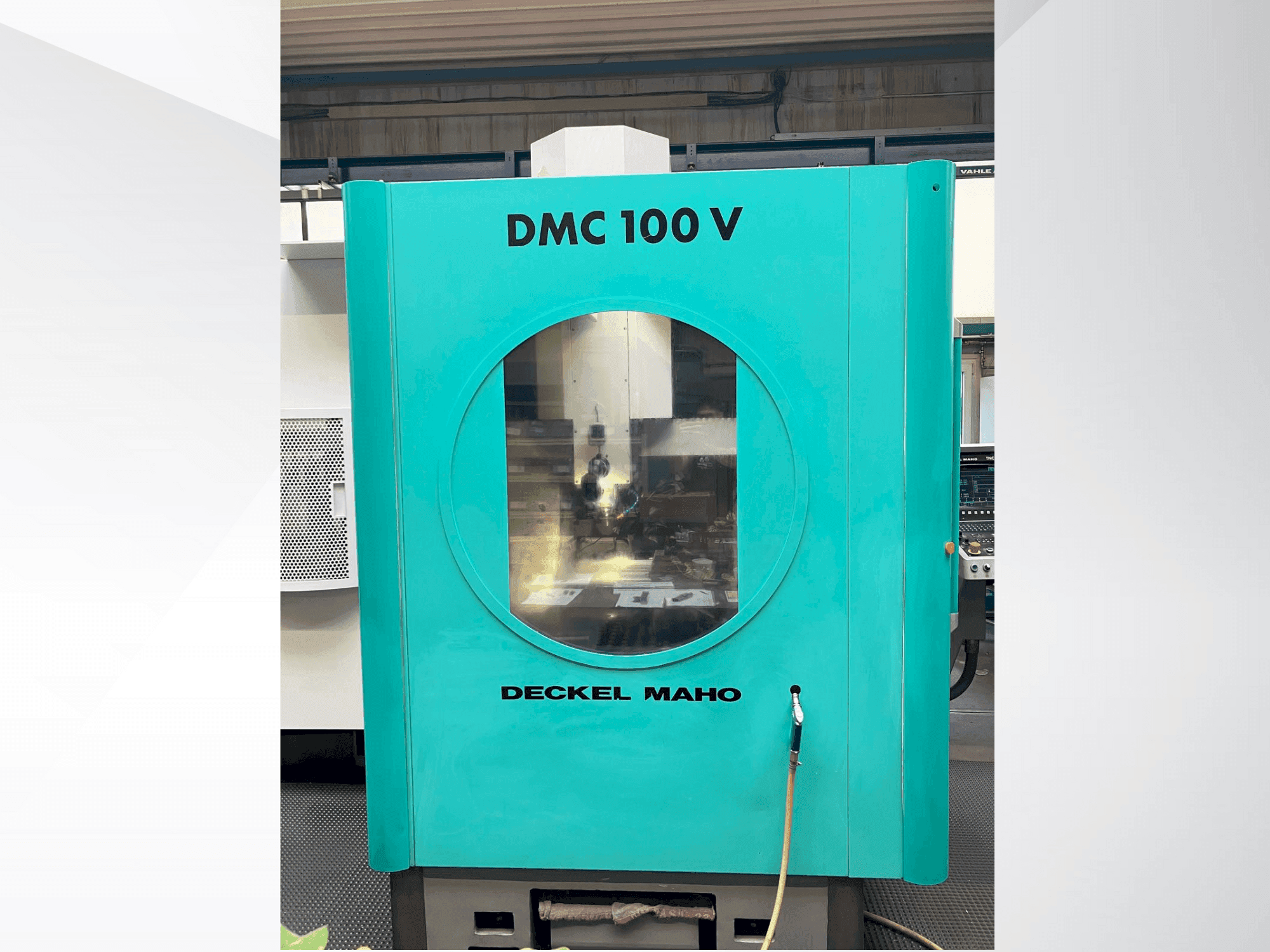 Вид станка DECKEL MAHO DMC 100V спереди