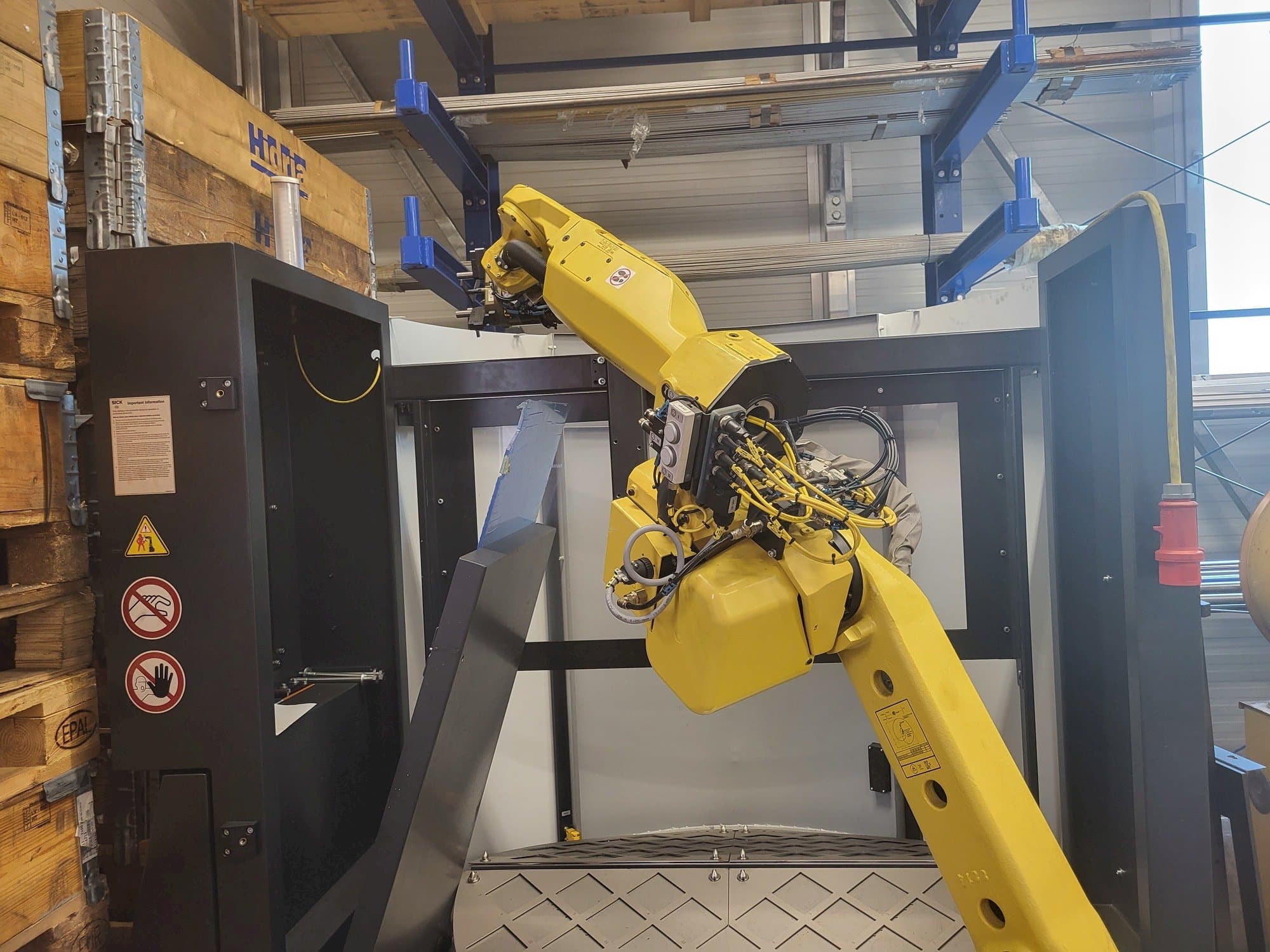 Вид станка HALTER Load Assistant U-20 спереди