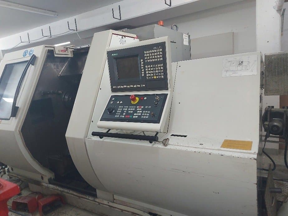 Вид станка Gildemeister MF Twin 65 спереди