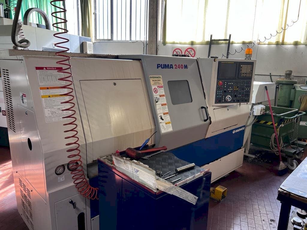 Вид станка DAEWOO Puma 240M спереди