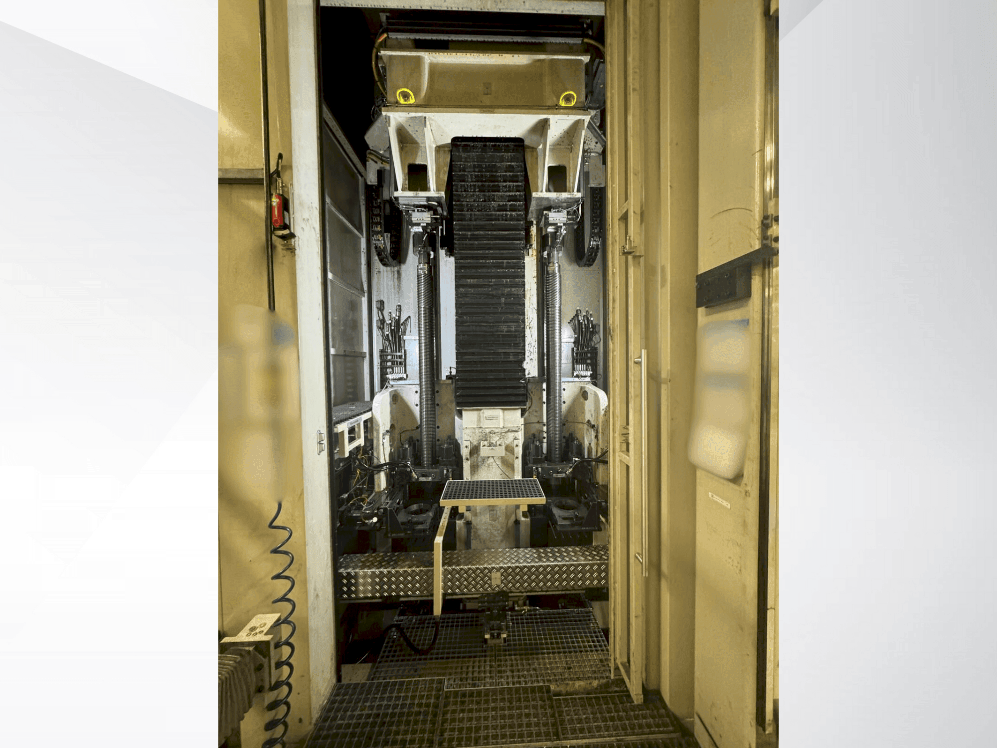 Вид станка FORST RISH 60x2125x630  спереди