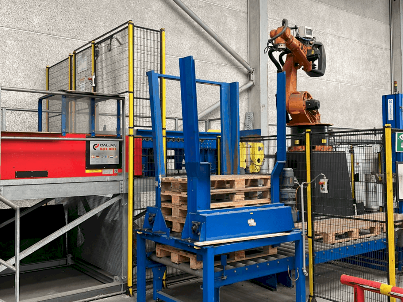 Вид станка KUKA 600260060 спереди