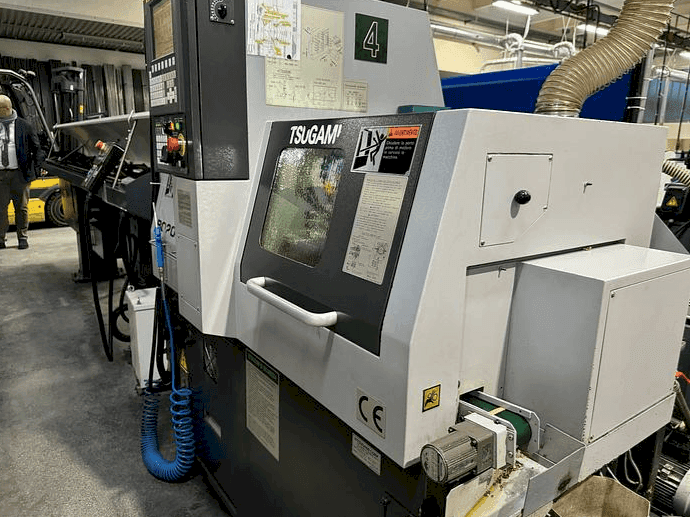 Вид станка TSUGAMI B0205E-II  спереди