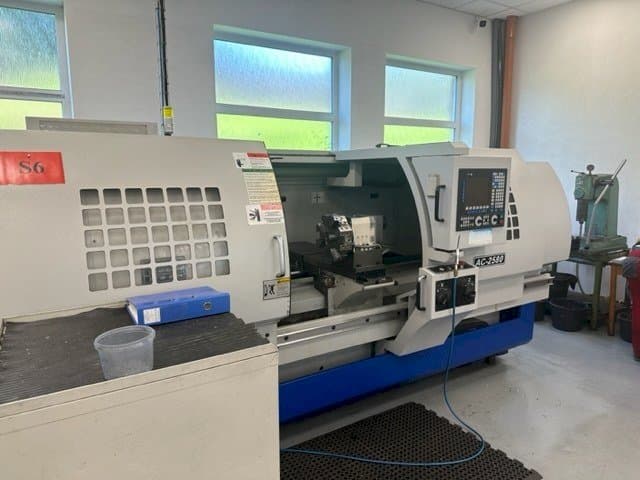 Вид станка MASCUT AC-2580 спереди