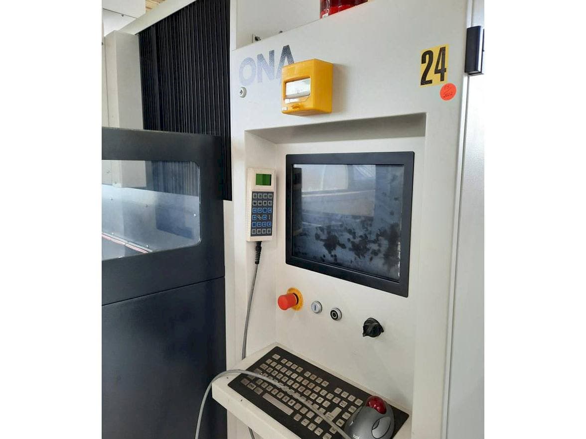 Вид станка ONA NX4F спереди