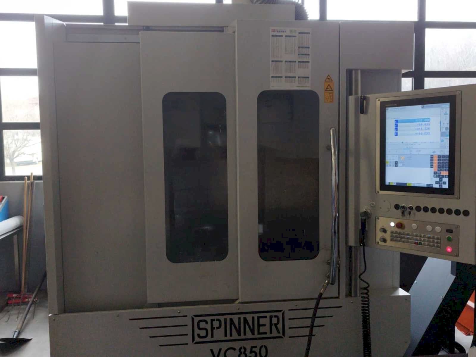 Вид станка SPINNER VC 850 спереди