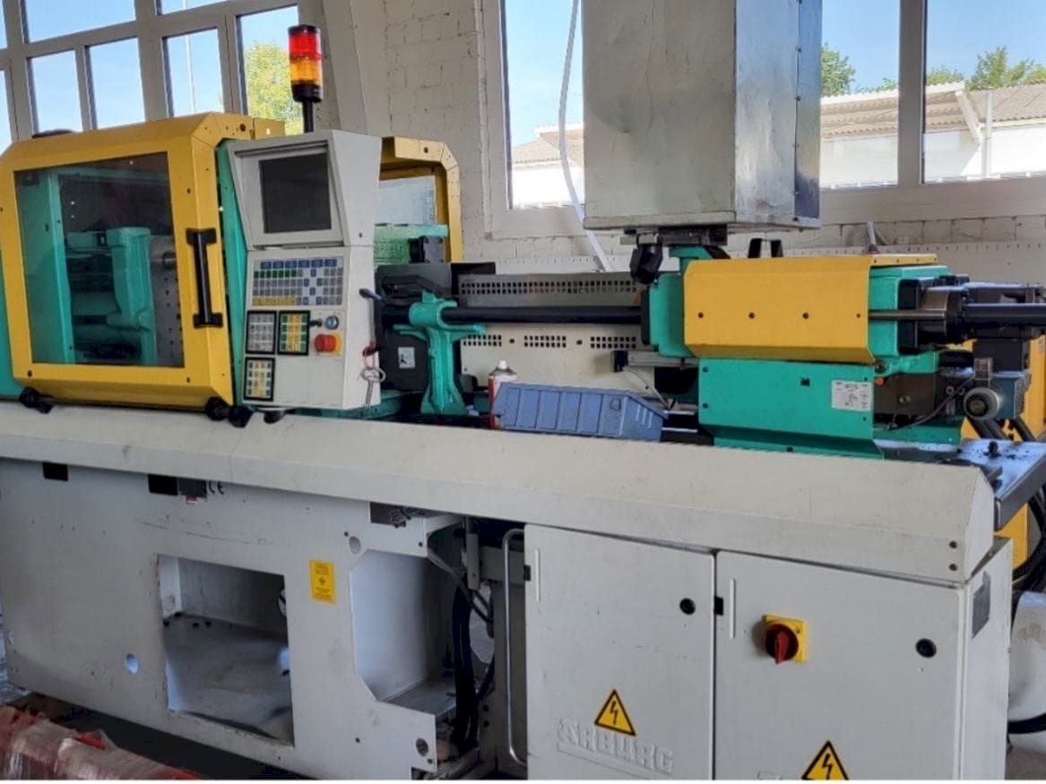 Вид станка Arburg Allrounder 270S 350-150 спереди