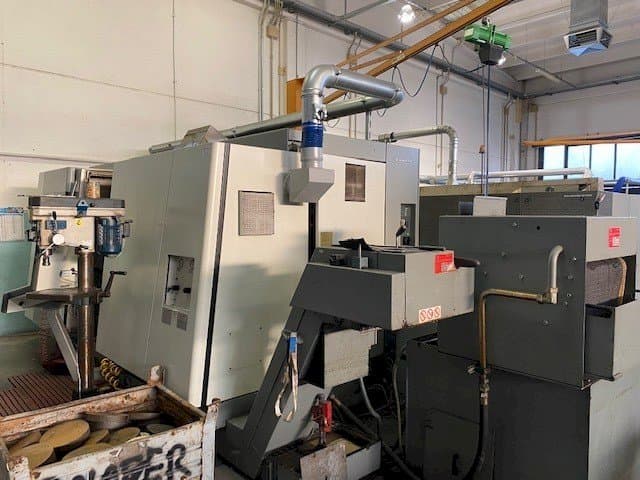 Вид станка Gildemeister GMX200 спереди