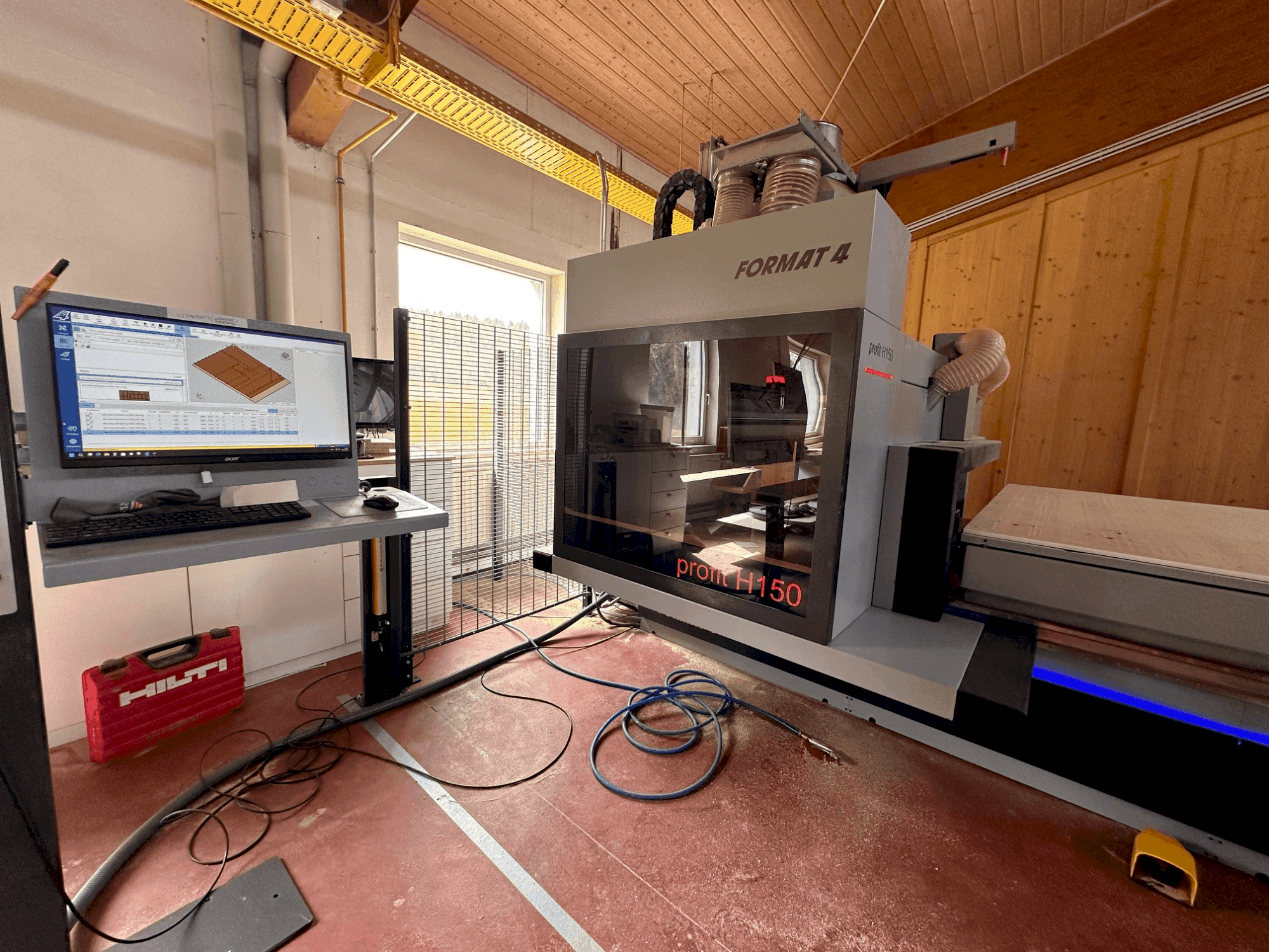 Вид станка FORMAT4 Profit H150 22.32 T  спереди