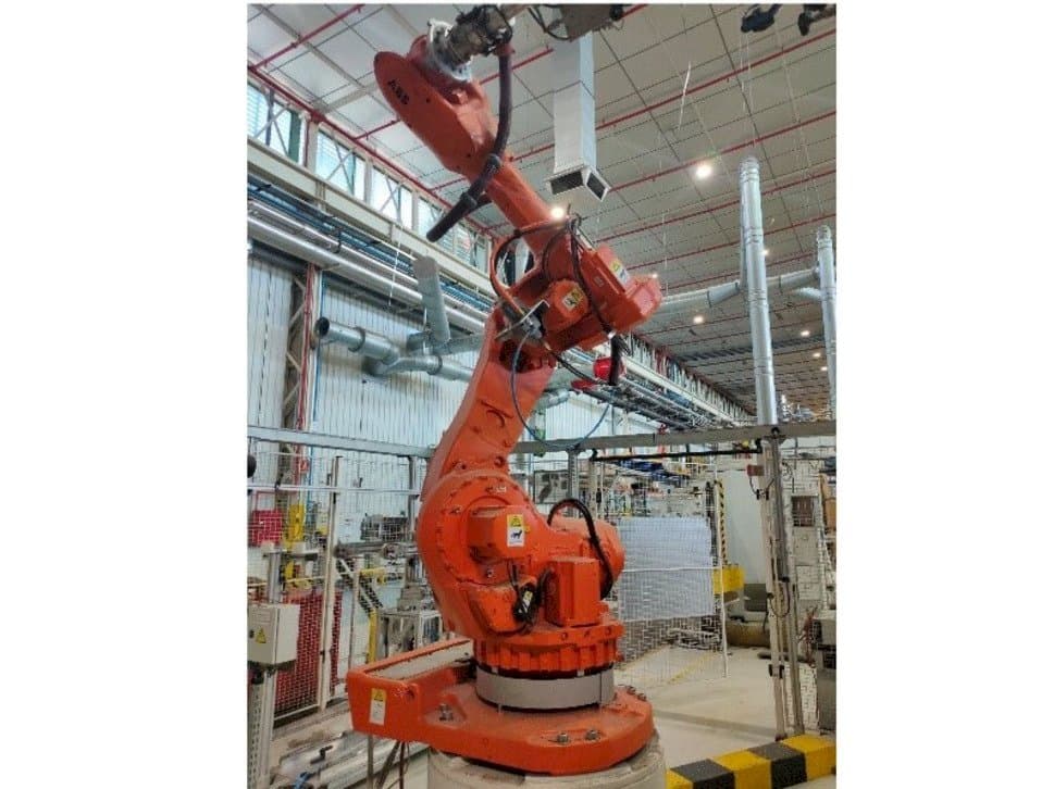Вид станка с ABB IRB 6600-175/2.55 правой стороны