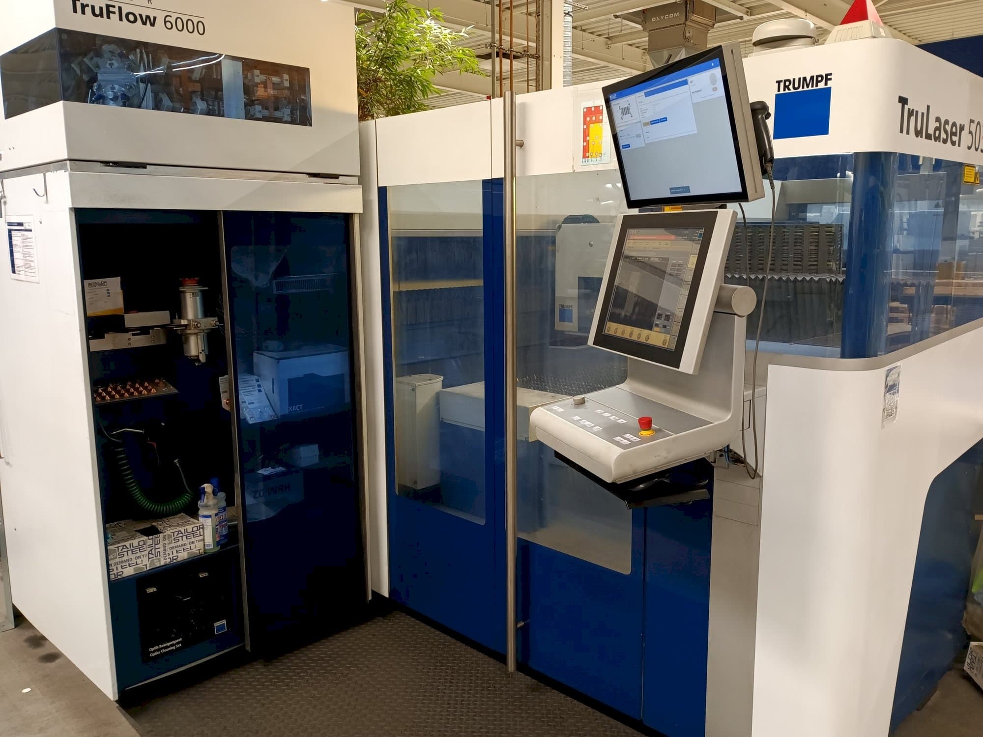 Вид станка TRUMPF TruLaser 5030 6,0kW Co2 + LiftMaster  спереди