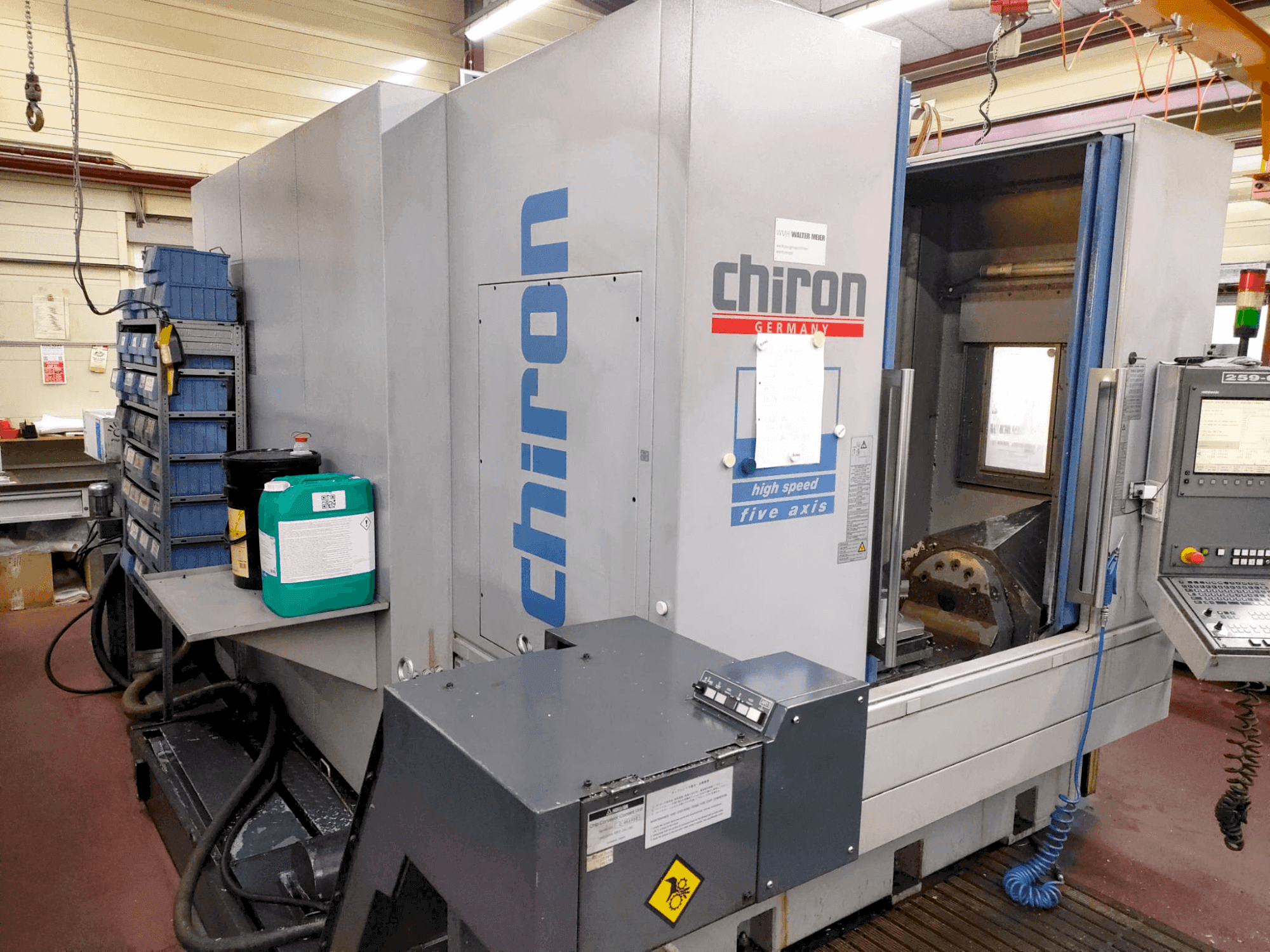 Вид станка CHIRON Mill 800 спереди