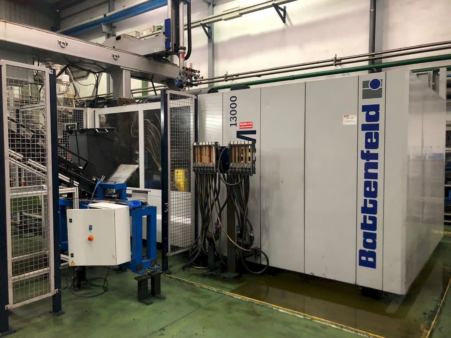 Вид станка Battenfeld HM 13000 спереди