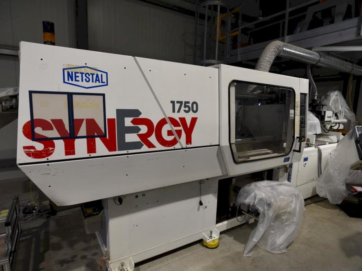 Вид станка Netstal SynErgy 1750-460 спереди
