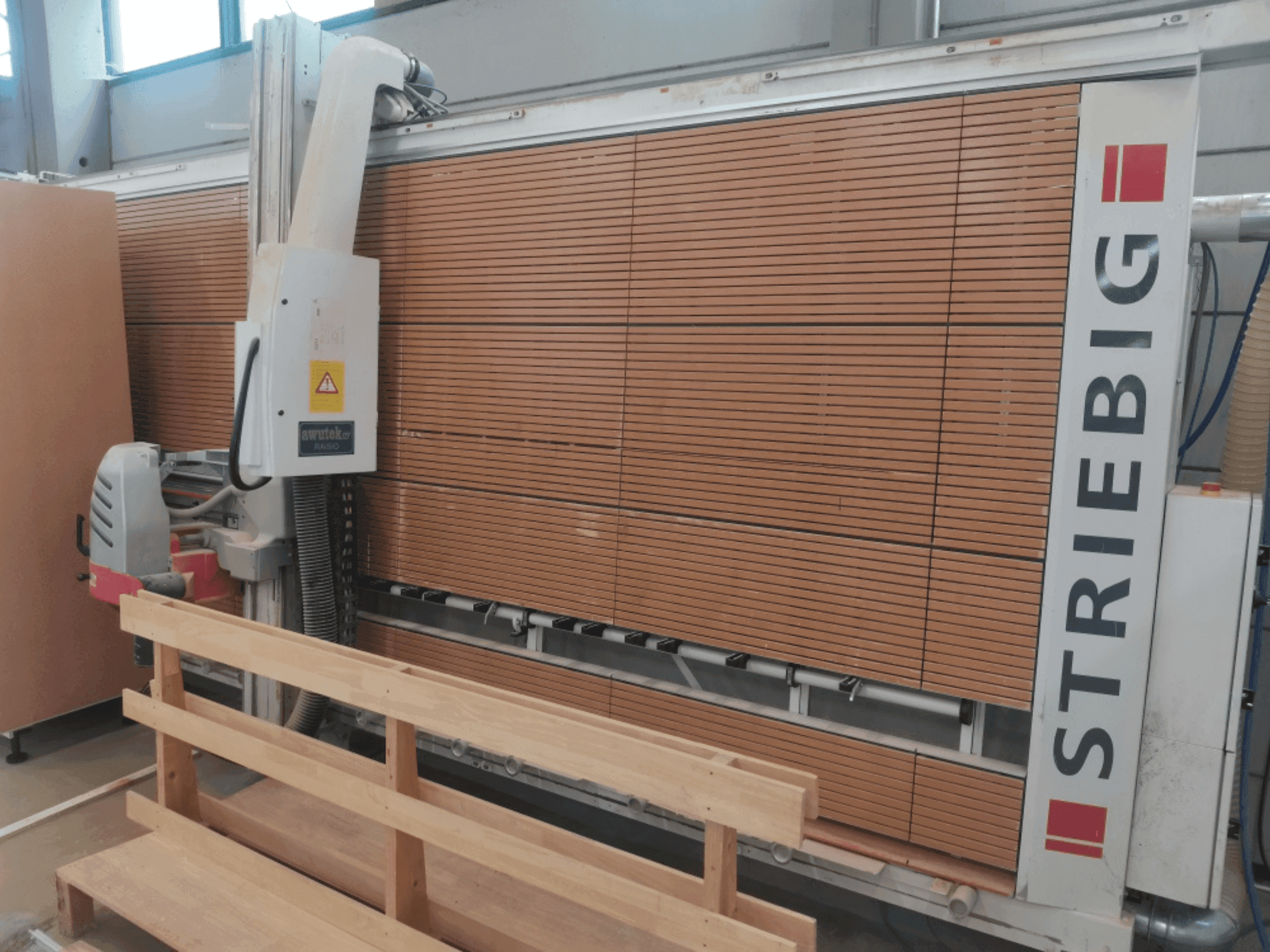 Вид станка STRIEBIG CONTROL 6224 спереди