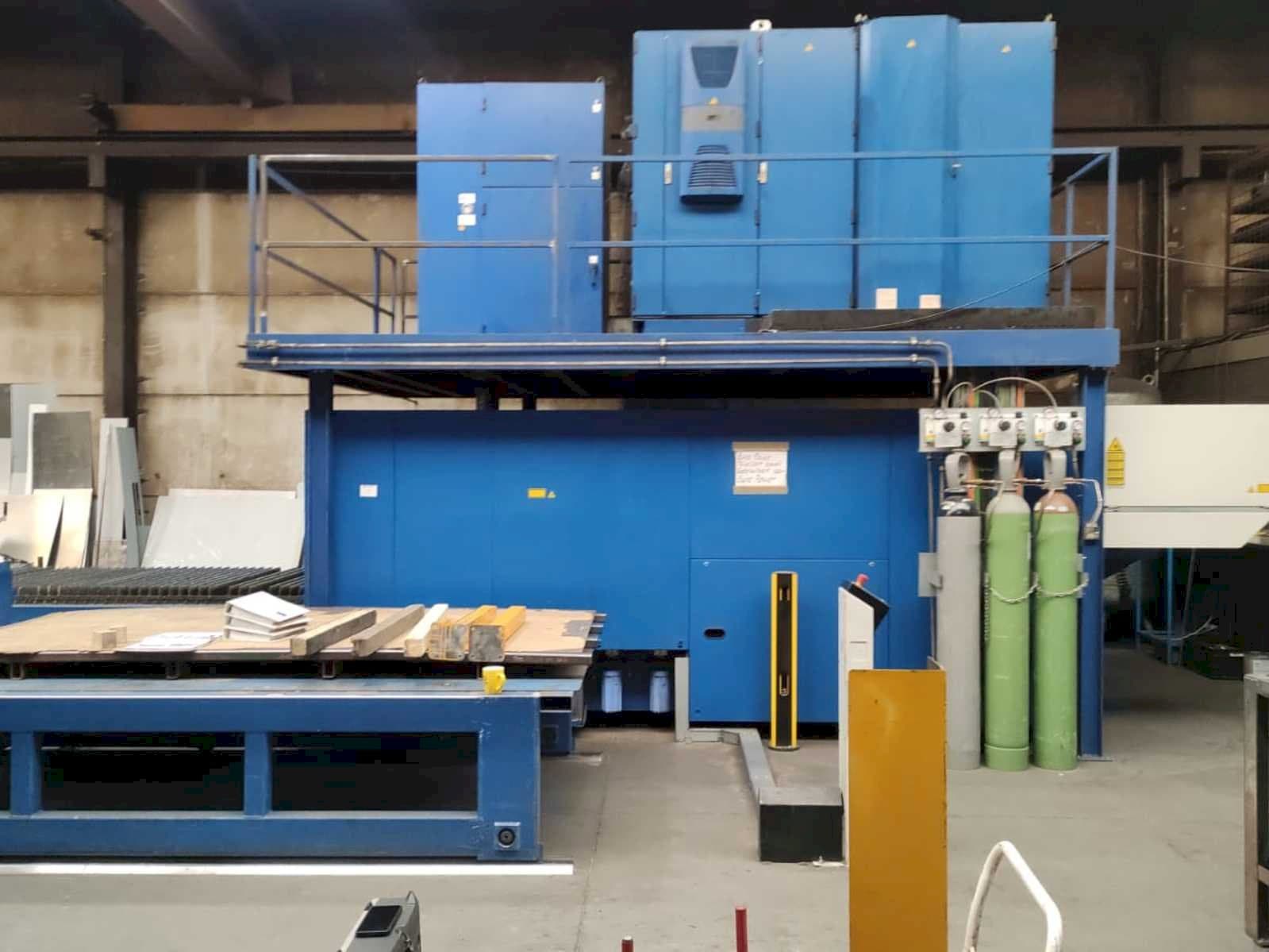 Вид станка Trumpf Trulaser 3030 спереди