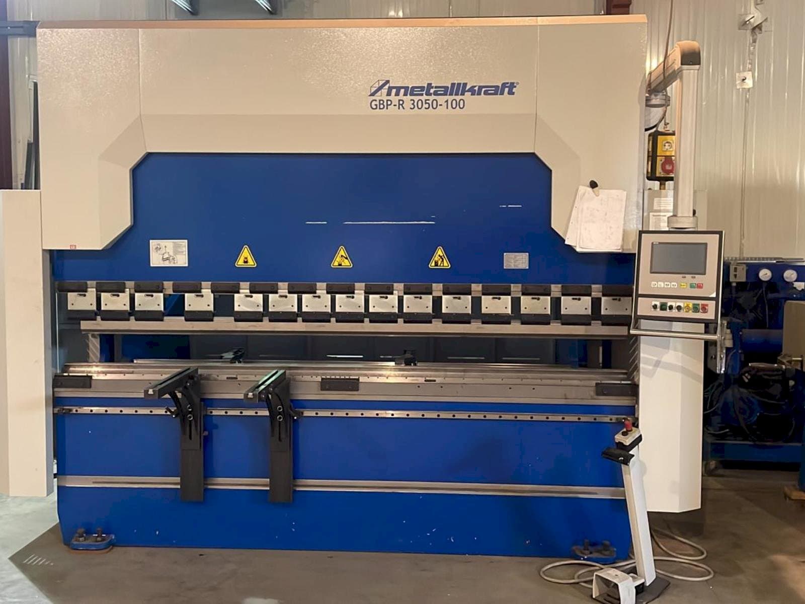 Вид станка Metallkraft GBPR30540-100 спереди