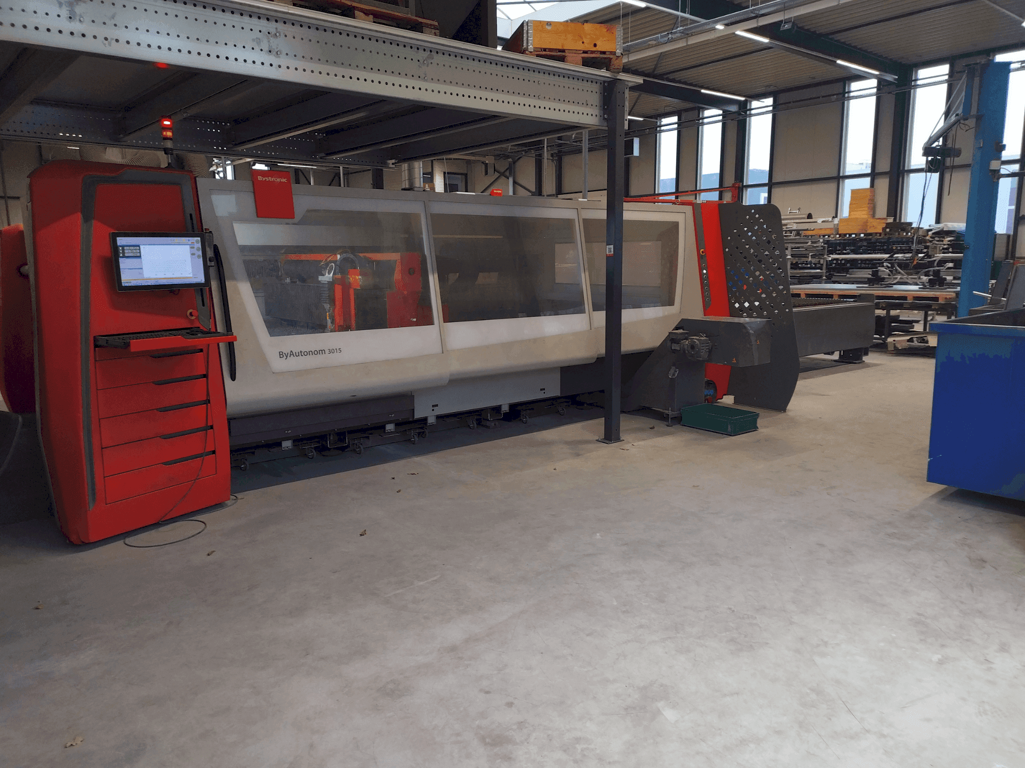 Вид станка Bystronic ByAutonom 3015  спереди