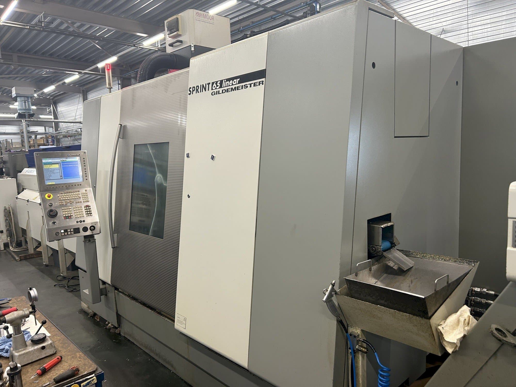 Вид станка Gildemeister Sprint 65 linear спереди