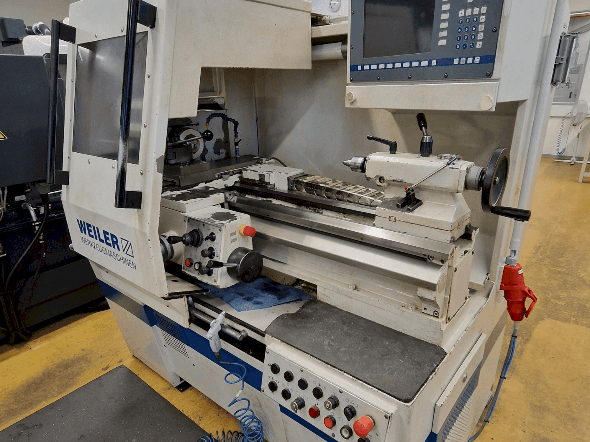 Вид станка Weiler E30 спереди
