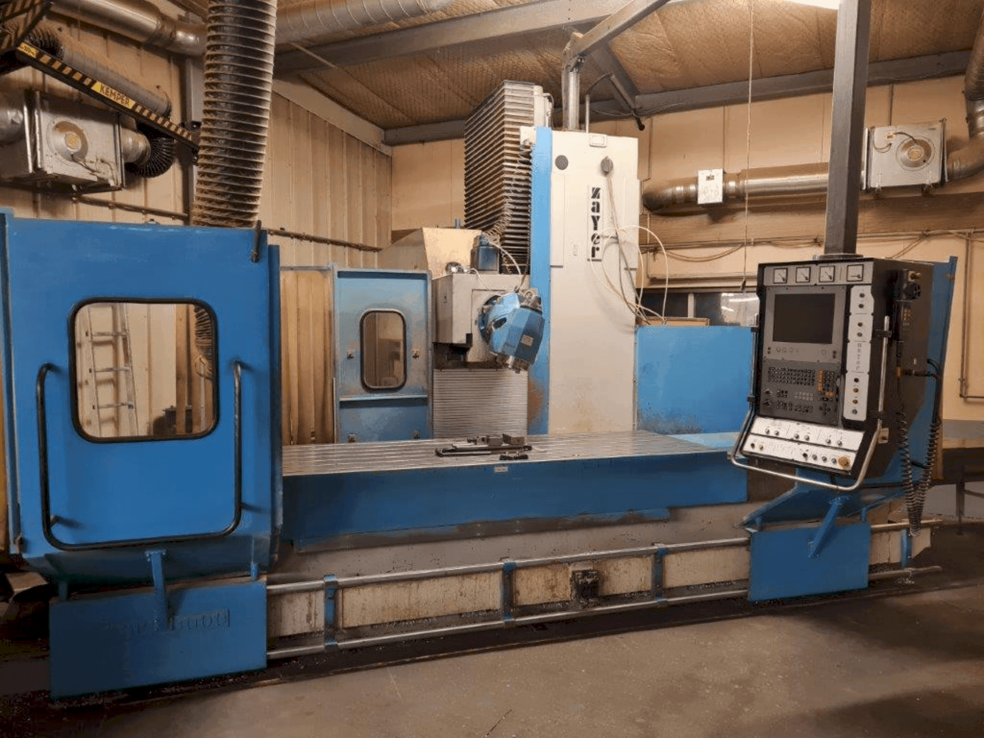 Вид станка Zayer 30KF3000 спереди