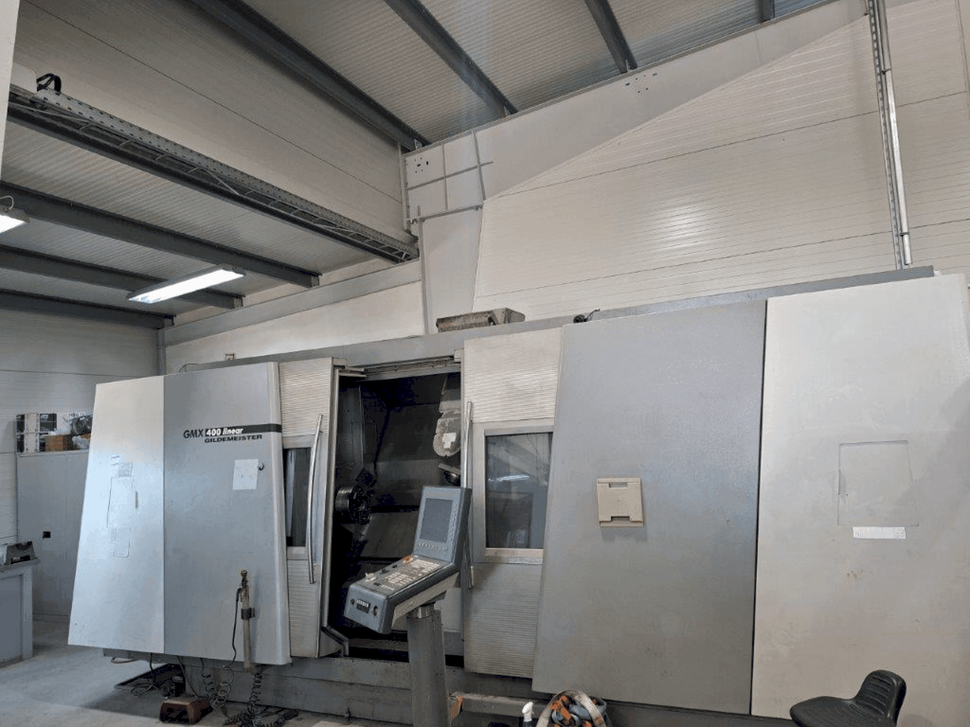Вид станка DMG Gildemeister GMX 400 linear спереди