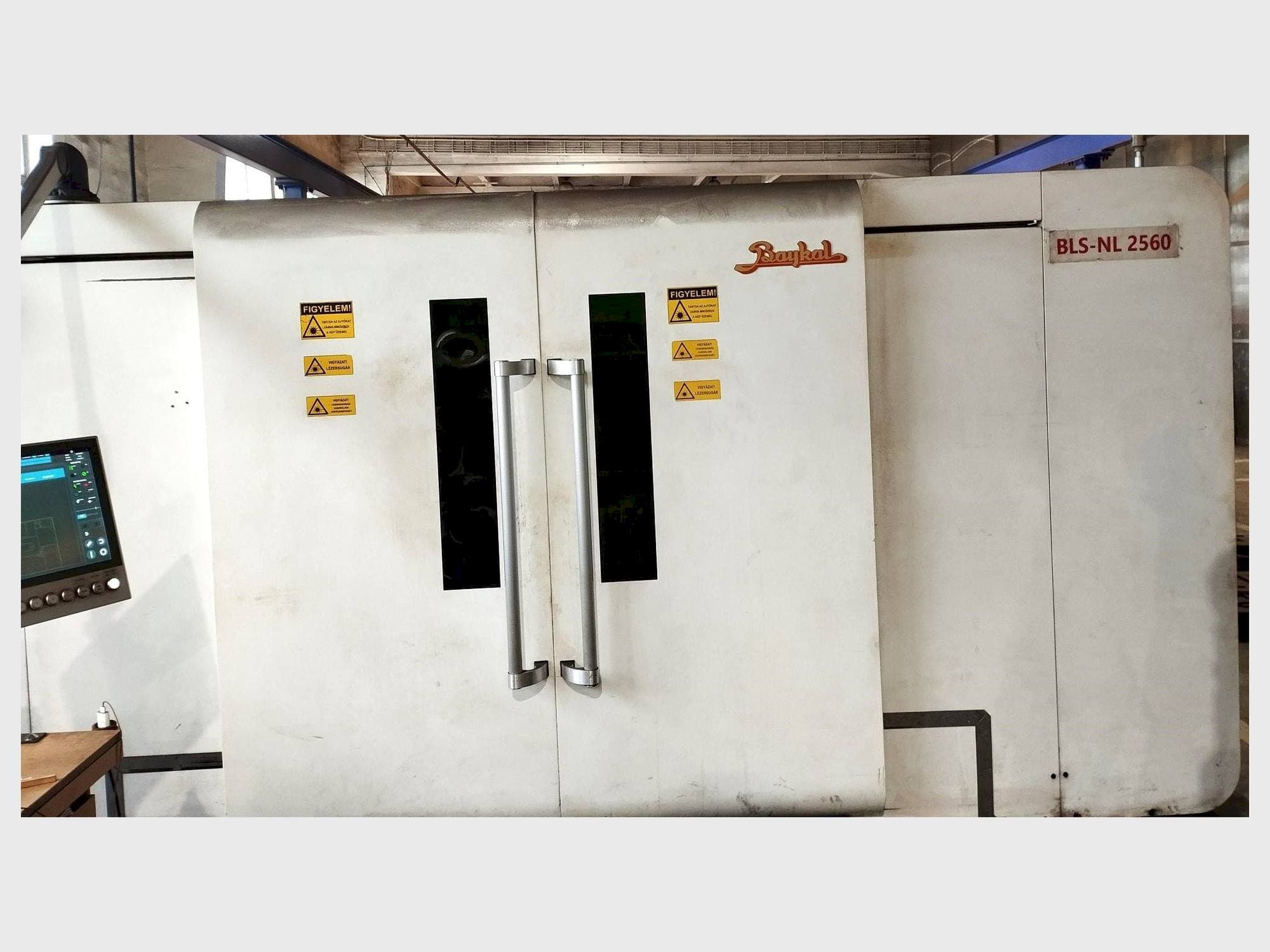 Вид станка Baykal BLS-NL 2060 4kW Fiber спереди