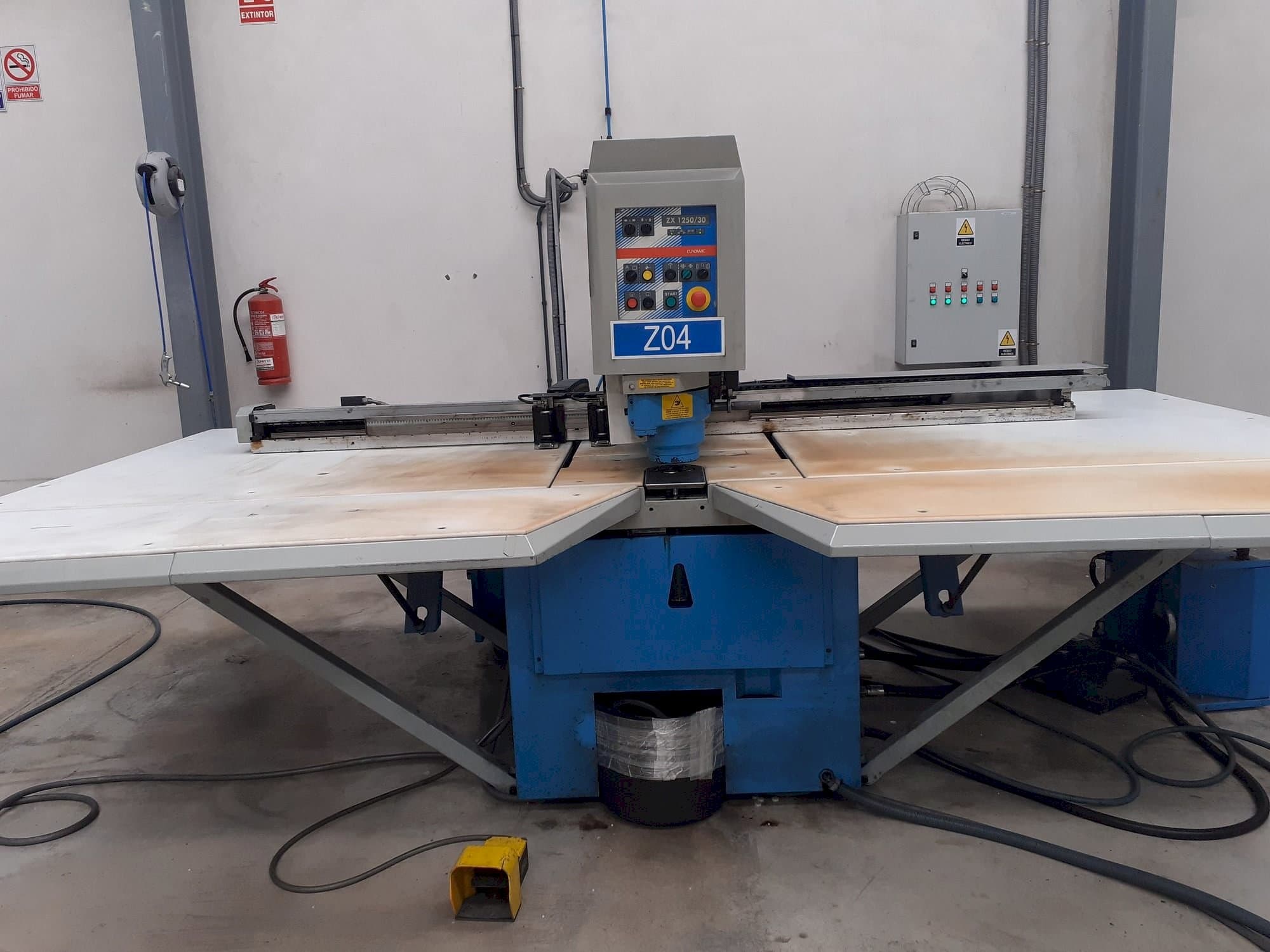 Вид станка Euromac ZX125-30 спереди