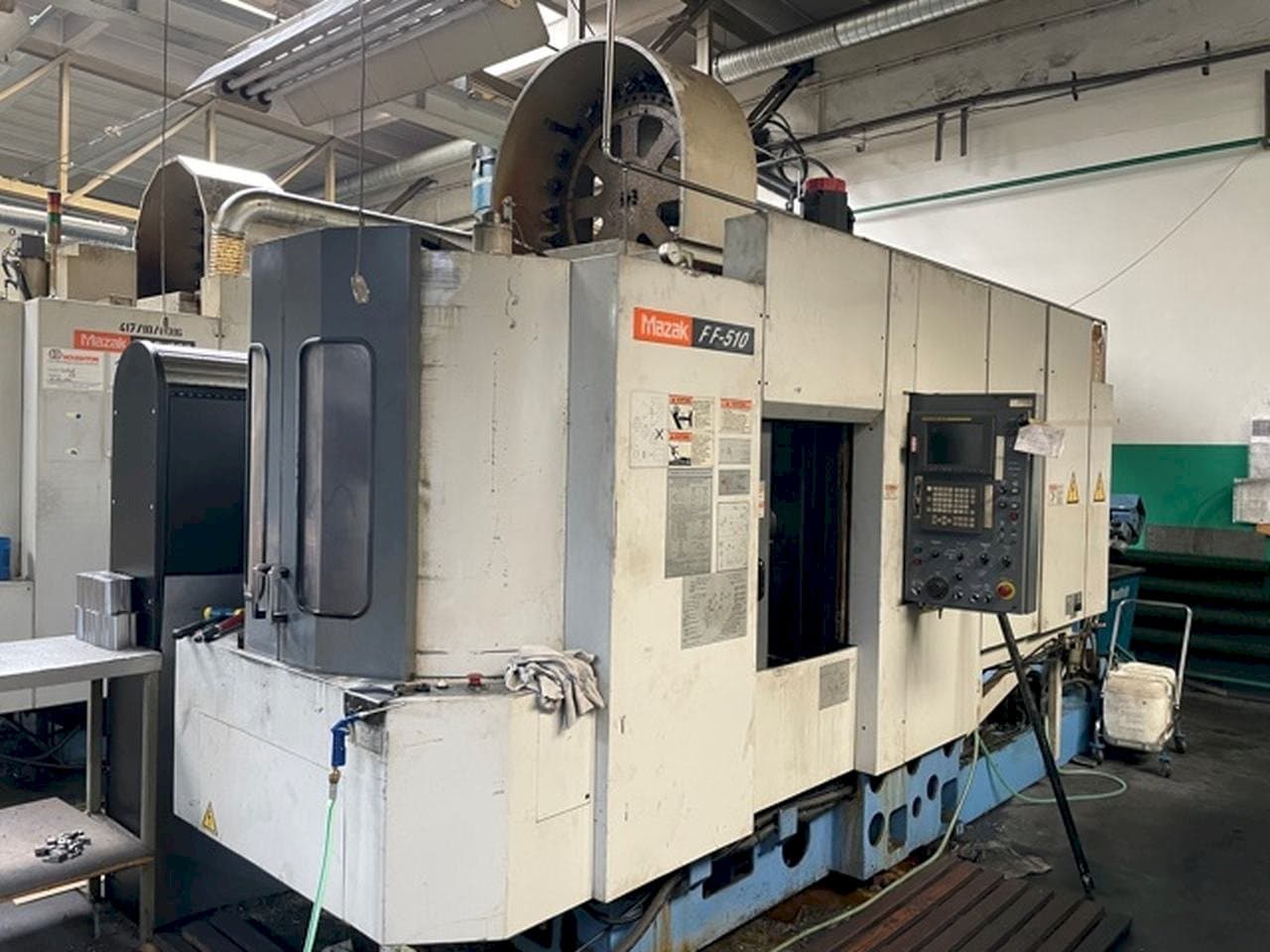 Вид станка Mazak FF510 спереди