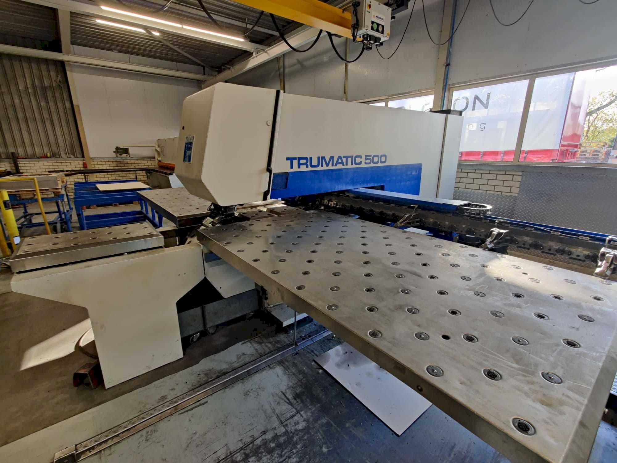 Вид станка Trumpf Trumatic 500 спереди
