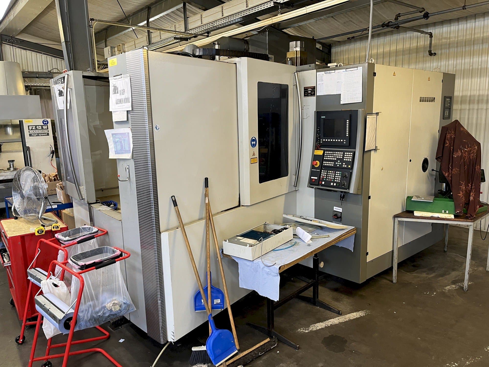 Вид станка DMG MORI DMC 50H  спереди