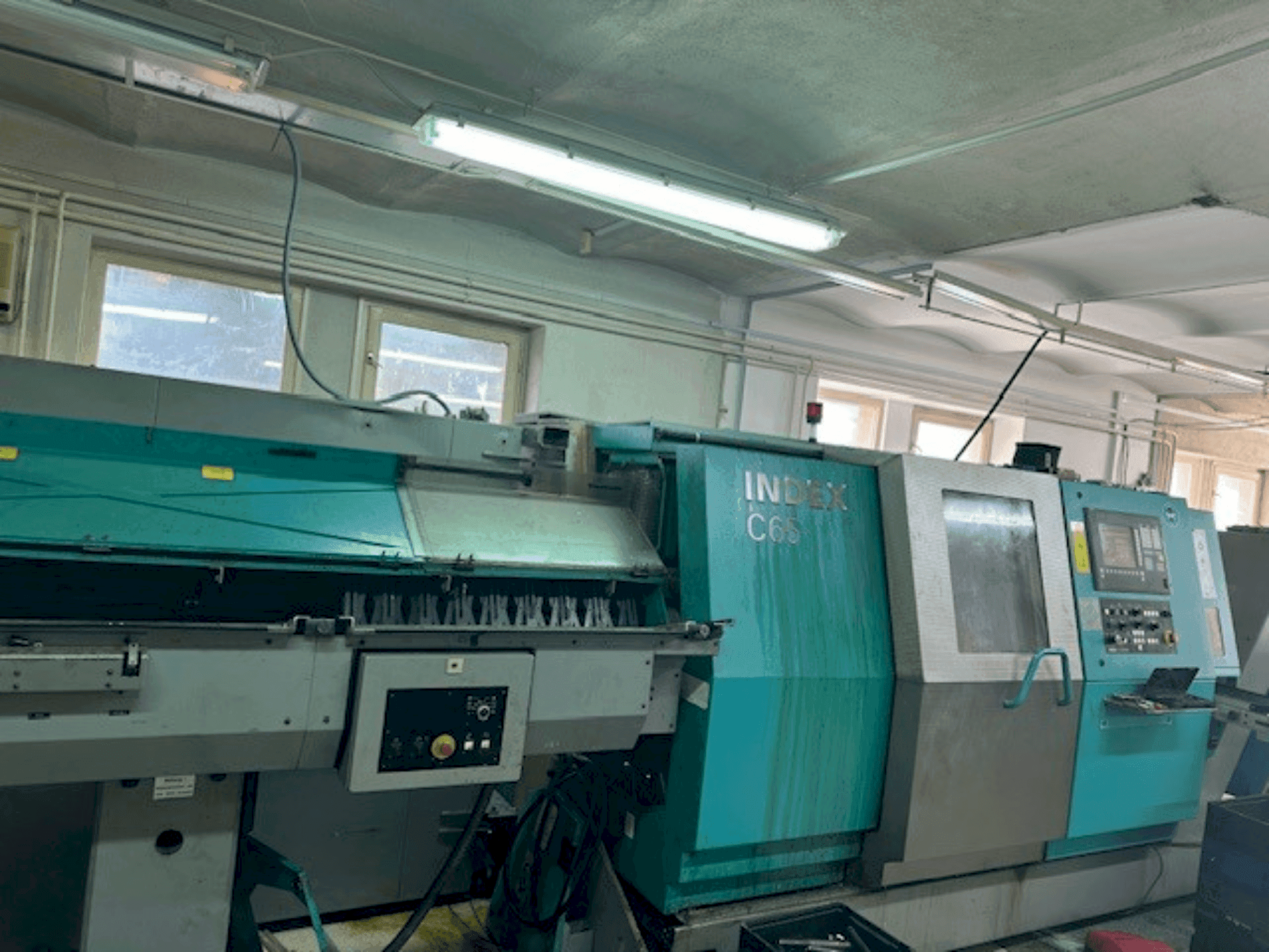 Вид станка Index C65 спереди